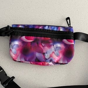 Colourful fanny pack with loads of room; 9 x 5 inches.